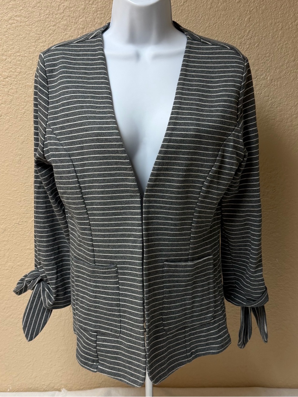 4/$20 Doe & Rae Gray and White Striped Knit Cardigan